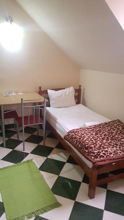 Casa Agnes Vendeghaz Hotel Fantanele  Buitenkant foto