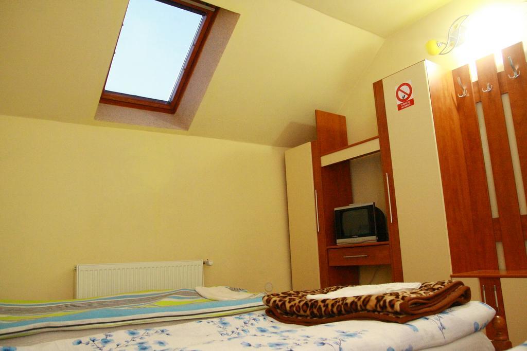 Casa Agnes Vendeghaz Hotel Fantanele  Buitenkant foto