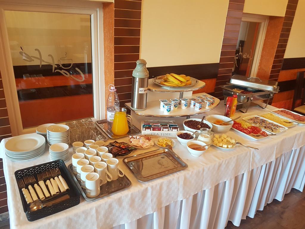 Casa Agnes Vendeghaz Hotel Fantanele  Buitenkant foto